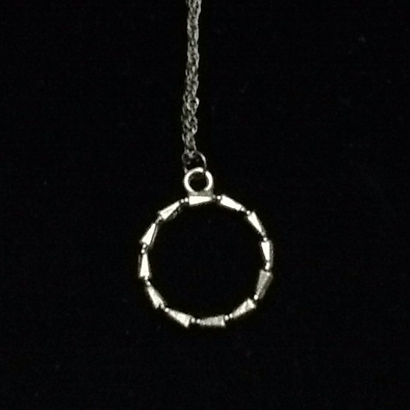 Necklace - Picture 2 of 3